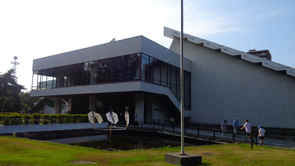 北海道立近代美術館
