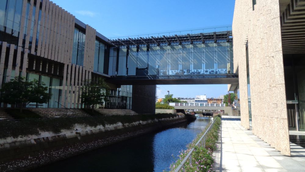 長崎県美術館